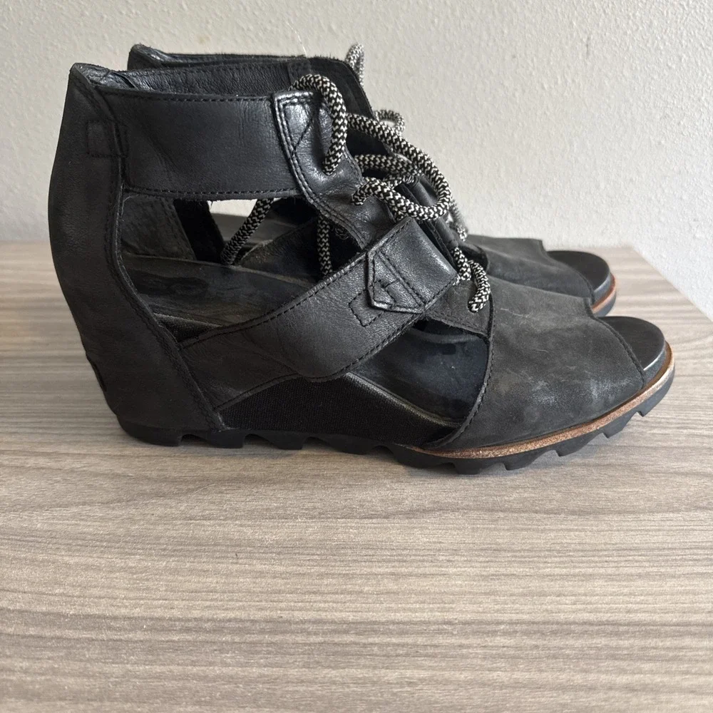 Sorel Joanie Lace Black Leather Open Toe Wedge Sandals Women's Size 12